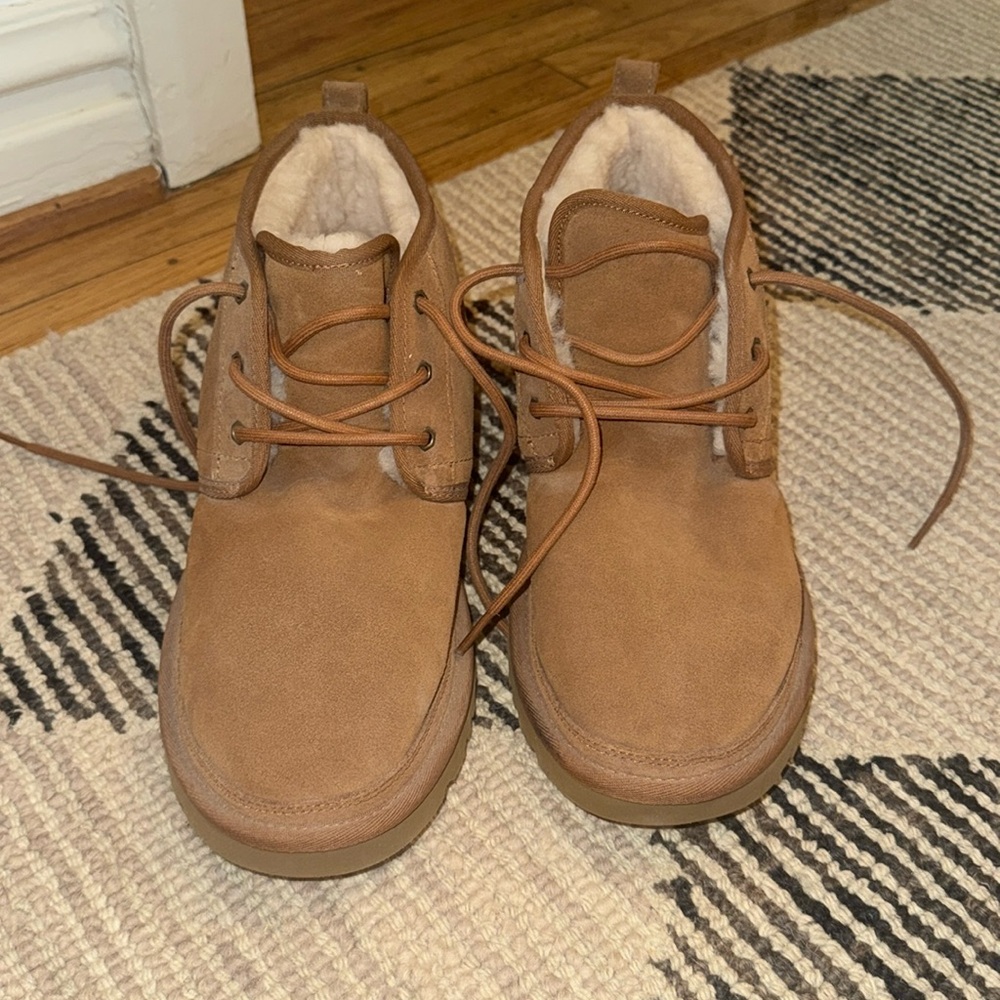 UGG Men’s Neumel sz 12